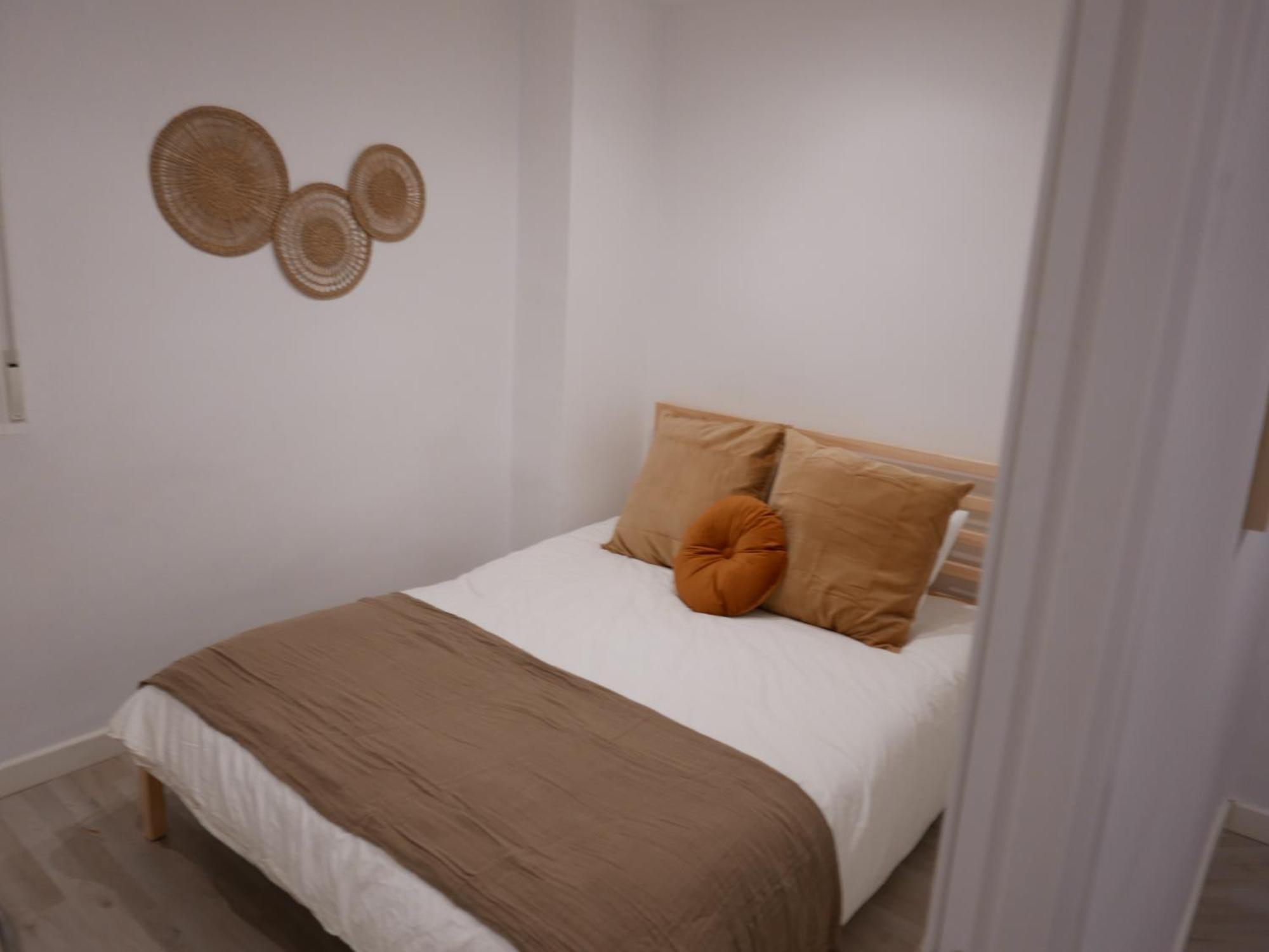 Familias Y Grupos Apartamento Muy Grande En El Centro De Valencia Apartment