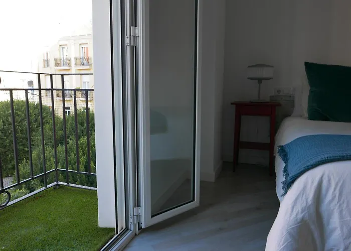Familias Y Grupos Apartamento Muy Grande En El Centro De Valencia