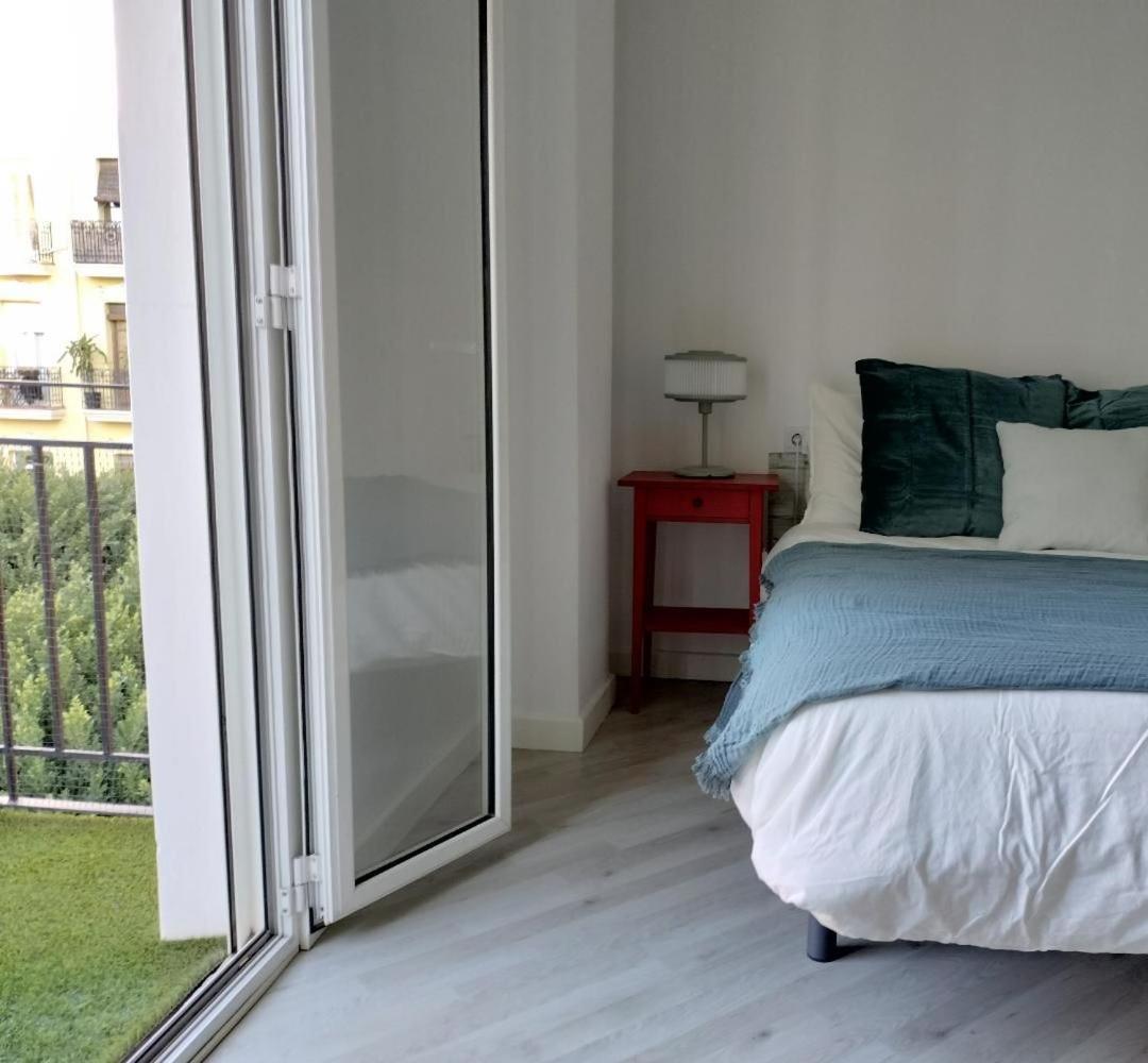 Familias Y Grupos Apartamento Muy Grande En El Centro De Valencia Apartment