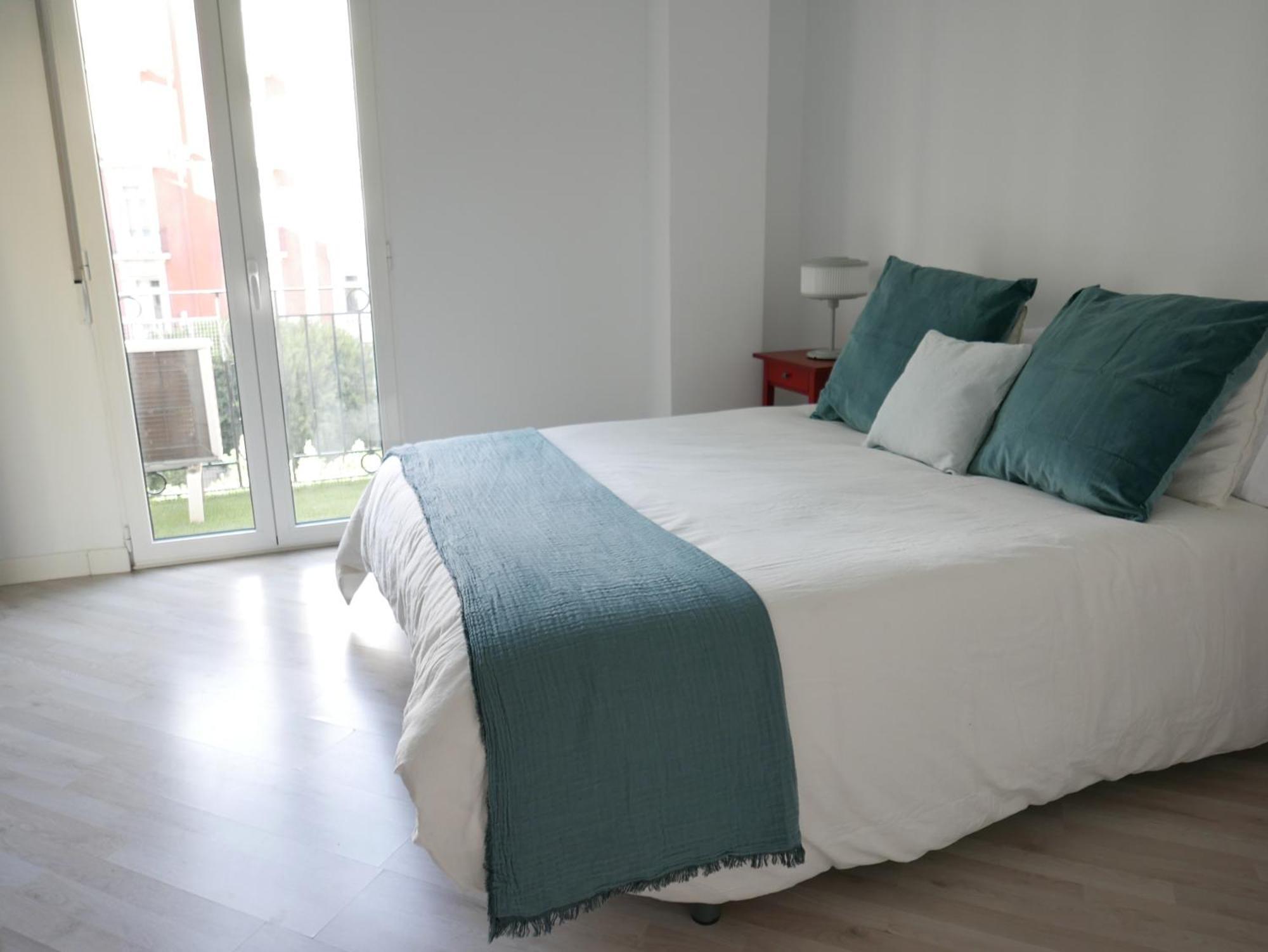 Familias Y Grupos Apartamento Muy Grande En El Centro De Valencia Apartment *
